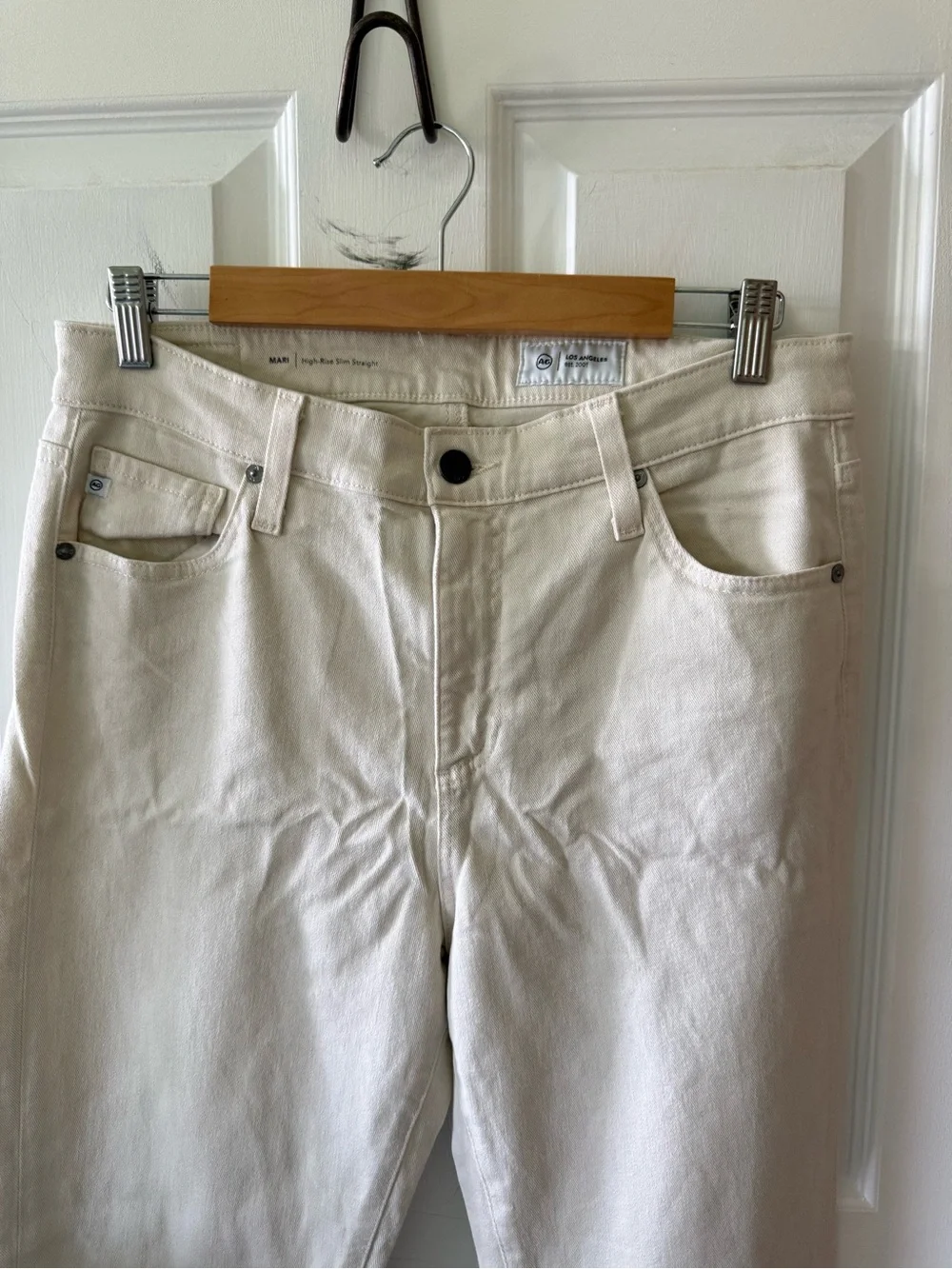 AG Cream Straight Jeans size 32R